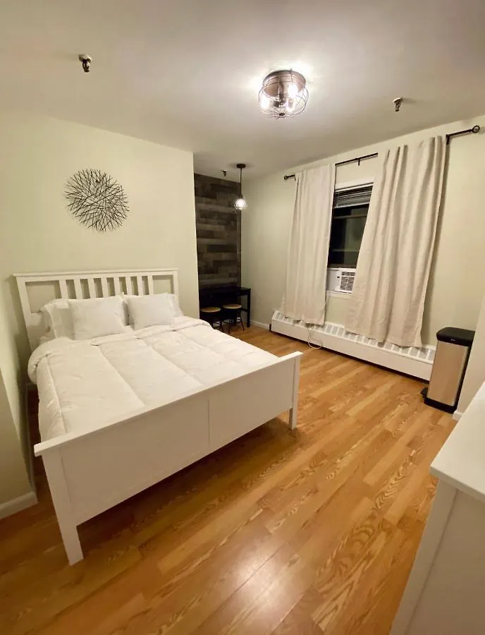 Brooklyn Studios By The Beach New York Apartment
